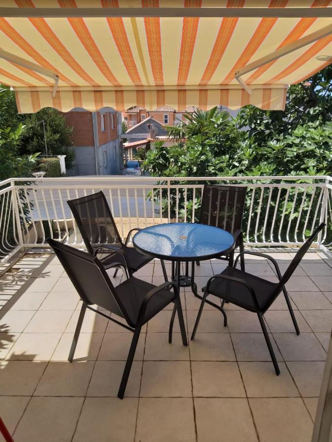 Apartmani Ana Tribunj  Exterior photo